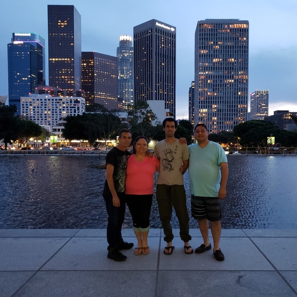 Meet your Posher, Walker omar - Picture 2 of 4